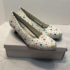 NEW Angel Flex Carol Polka Dot 2.5" Mid Heel Closed Toe Pumps Shoes 11M
